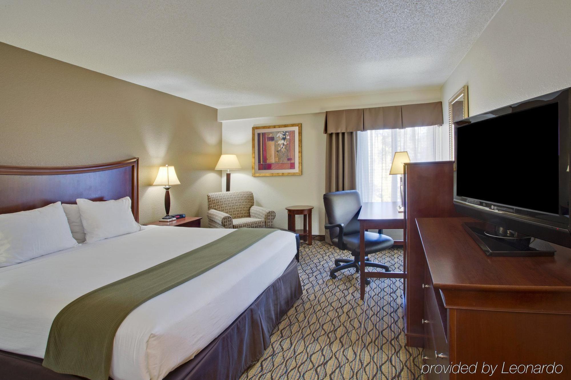 Holiday Inn Express Tampa-Brandon By Ihg Exteriör bild